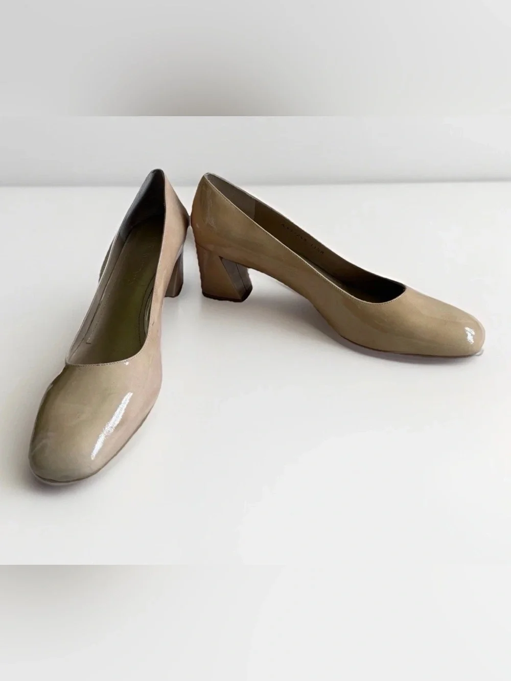 Stuart Weitzman Beige Nude Patent Leather Square Toe Block Heel Pumps Sz 11.5M